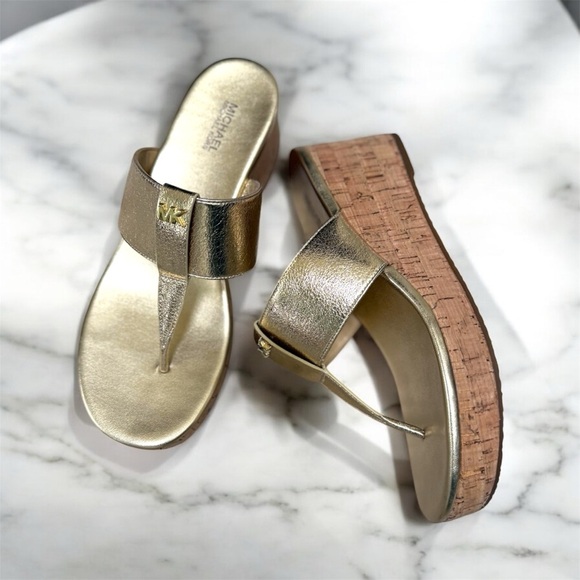 Michael Kors Metallic Gold Wedge Cork Platform Summer Sandals Size 7.5 - Picture 2 of 6